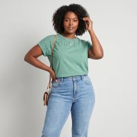 تی شرت آستین کوتاه زنانه اسمارا 02 مدل 02 سفید - تصویر ۱